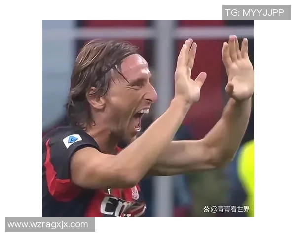 德甲激战曼联大胜AC米兰红牌事件引发全场热议与十大精彩进球回顾