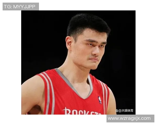 姚明心酸镜头背后的故事与情感揭示了巨星光环下的脆弱与无奈