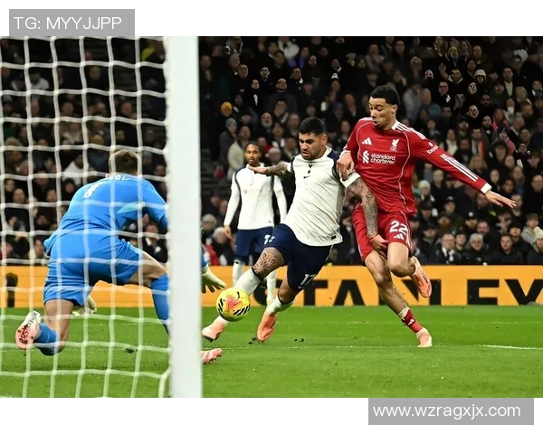 欧联杯激战阿森纳逆转热刺神扑时刻引发全场狂欢战术解析