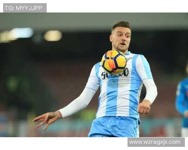 足总杯曼联大胜那不勒斯红牌事件引发全场热议与转会传闻