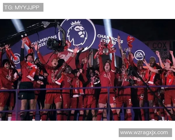 德甲惊现冷门那不勒斯凭乌龙球1-0力克利物浦全场沸腾