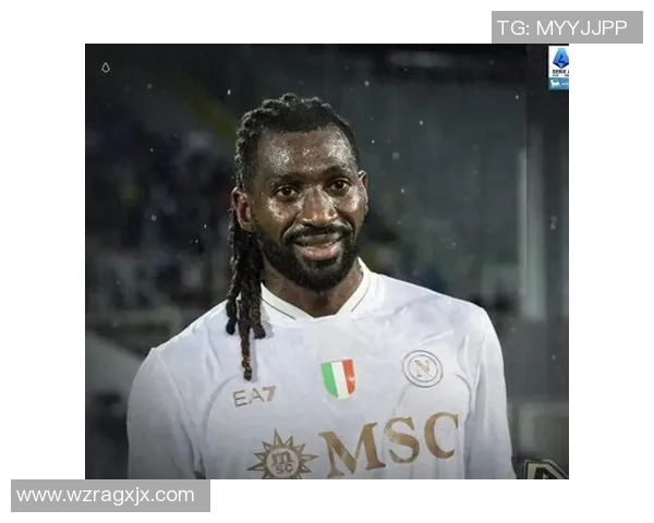 意甲激战曼联大胜那不勒斯六粒进球引爆全场激情 意甲激战曼联大胜那不勒斯六粒进球引爆全场激情