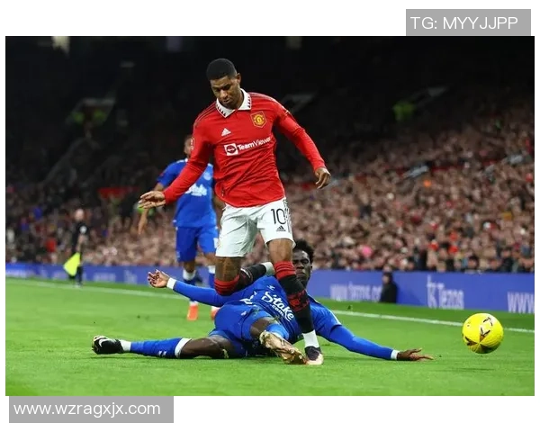 波尔图友谊赛大胜曼联乌龙球瞬间点燃全场激情