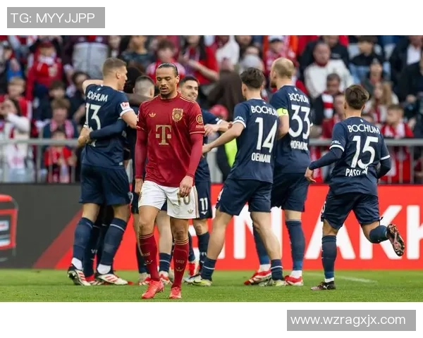 友谊赛曼城与拜仁零平争议判罚引发全场热议与惊喜瞬间