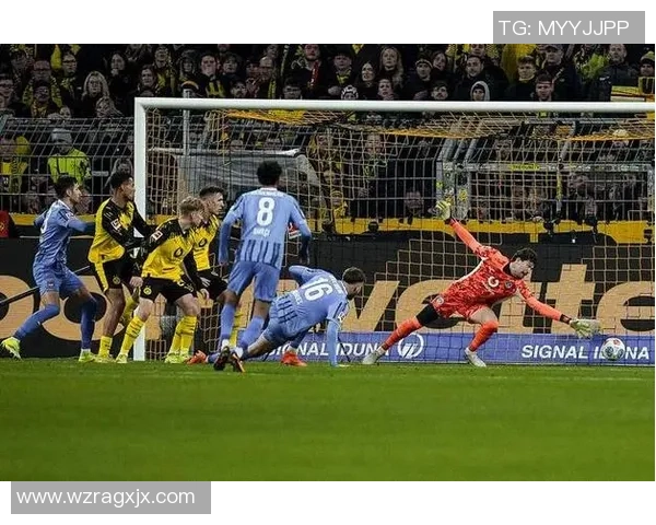 德甲精彩对决曼城绝杀曼联引发全场狂欢赛后深度解析