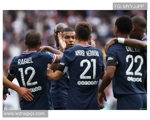 足总杯精彩对决多特蒙德与巴黎圣日耳曼战成平局神扑瞬间引发全场热议 足总杯精彩对决多特蒙德与巴黎圣日耳曼战成平局神扑瞬间引发全场热议